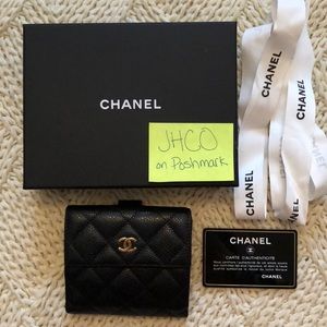 💚💙SOLD💙💚💯% AUTHENTIC CHANEL CAVIAR WALLET